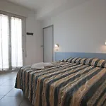 Hotel Edelweiss *