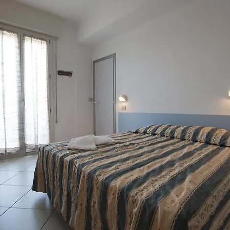 Hotel Edelweiss *