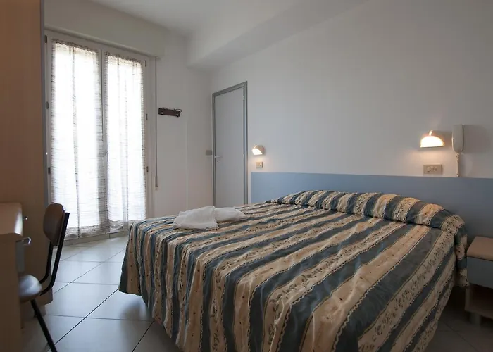 Hotel Edelweiss *